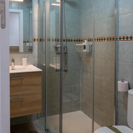 Encinas Garden Apartment *